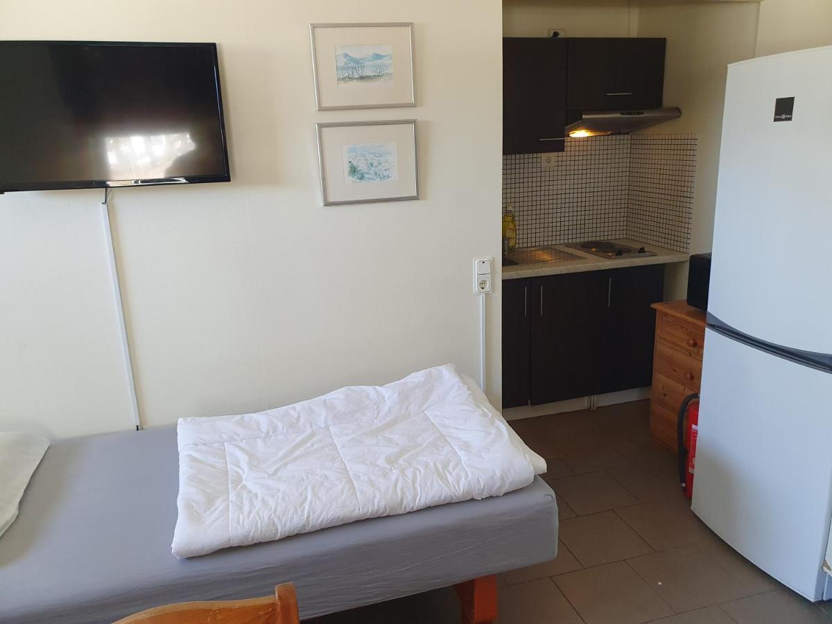 Motel E4 Kolmarden Apartments And Cottages מראה חיצוני תמונה